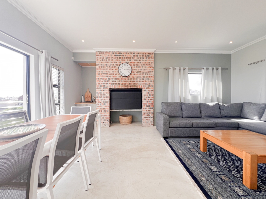 5 Bedroom Property for Sale in Myburgh Park Western Cape